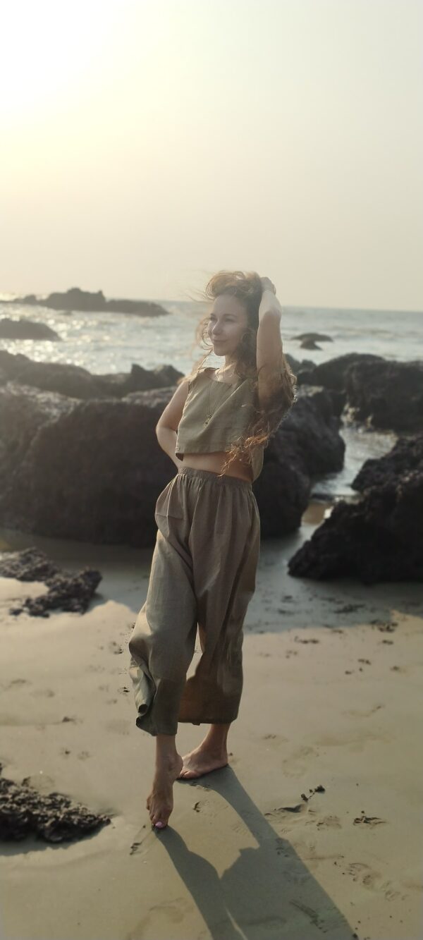 2026/06/1000163440-scaled.jpg Beige Cotton Pants